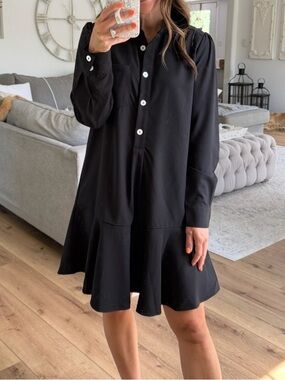 Elegant Black Long-Sleeve Button Detail Dress🚌